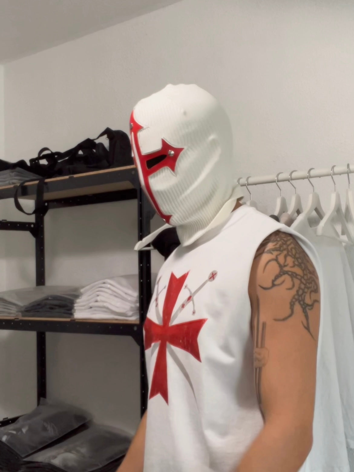 TEMPLAR MASK MKII RED & WHITE